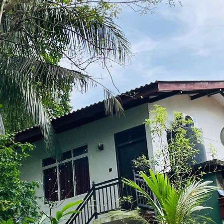 Chami'S Home Stay Мирисса Экстерьер фото
